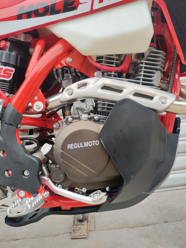 фото Мотоцикл Regulmoto HOLESHOT Red Edition (4 valves) фото 5