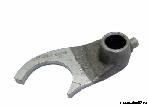 Вилка копирного вала левая 172FMM (CB250D-F) 